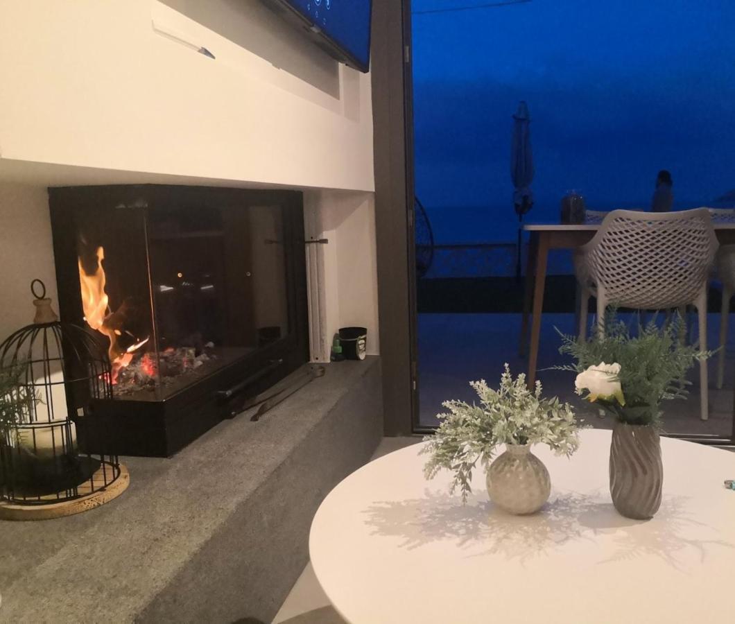 Lenico Seafront Villa Agia Pelagia  Bagian luar foto
