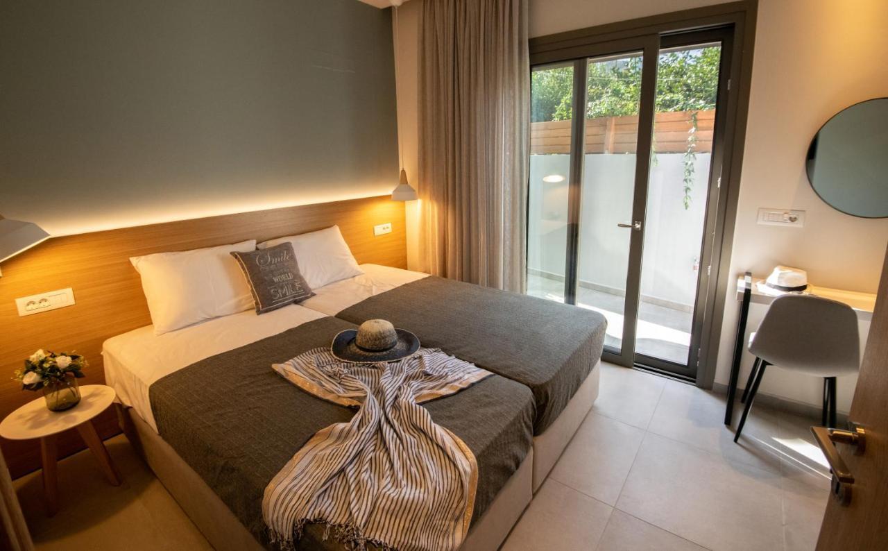 Lenico Seafront Villa Agia Pelagia  Bagian luar foto